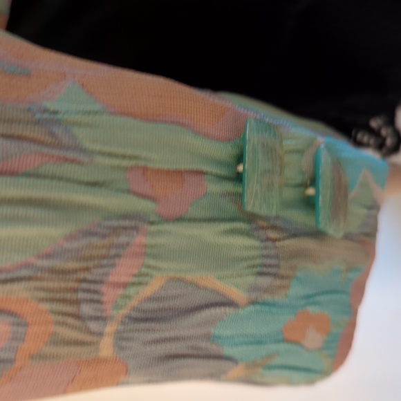 Banu Paris fitted jacket, size 6. - Picture 6 of 8